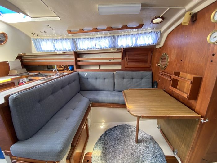 1984 Catalina Photo 34 of 69