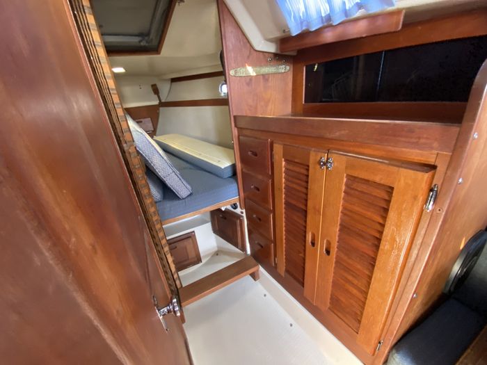 1984 Catalina Photo 41 of 69