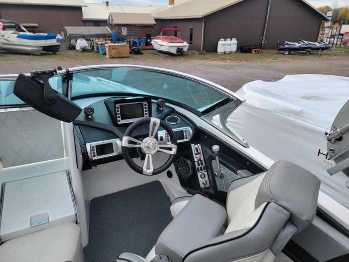 2016 Mastercraft X-STAR Photo 4 sur 10