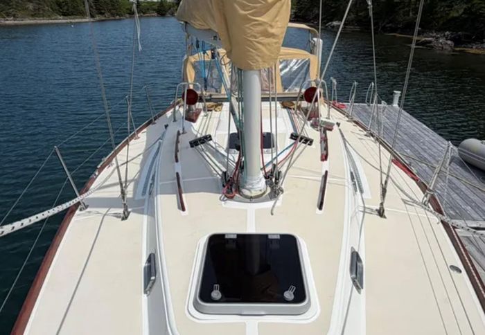 1995 Tartan 3500 Photo 3 sur 10