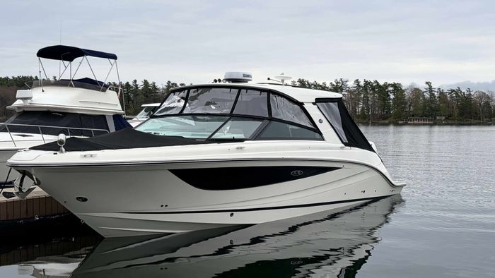2025 Sea Ray 400 SLX Photo 2 sur 26