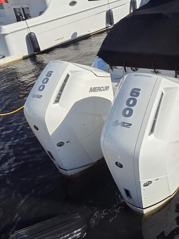 2025 Sea Ray 400 SLX Photo 7 sur 26