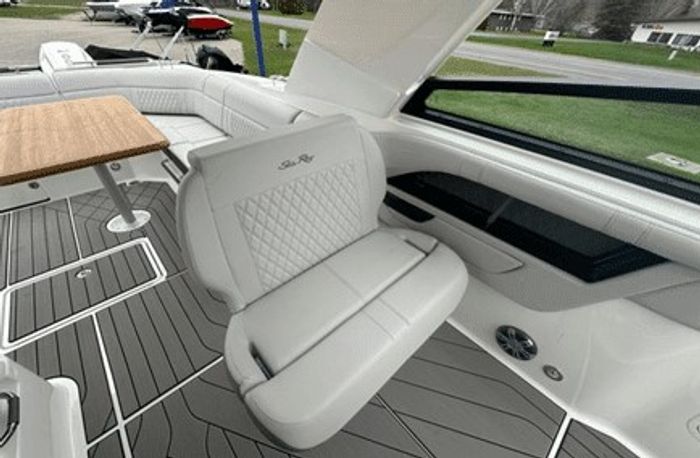 2025 Sea Ray 400 SLX Photo 12 sur 26