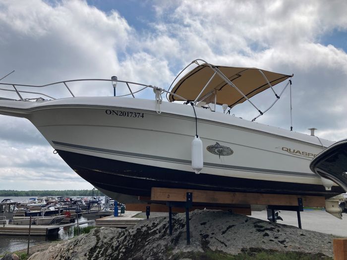2000 Aquasport OSPREY 205 W/ 200HP EVINRUDE - NO TRAILER Photo 7 of 9