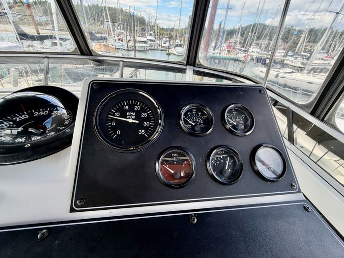 1994 Carver 390 Photo 8 sur 21