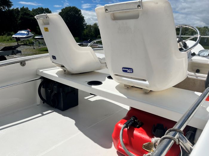 2009 Boston Whaler 130SS Photo 5 of 9