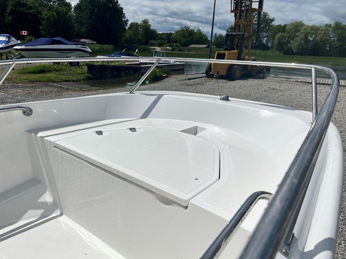 2009 Boston Whaler 130SS Photo 7 of 9