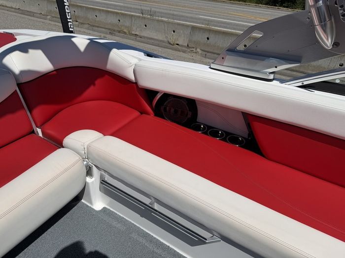 2019 MasterCraft XT23 Photo 16 sur 34