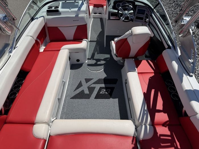2019 MasterCraft XT23 Photo 13 sur 34