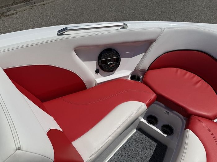 2019 MasterCraft XT23 Photo 26 sur 34
