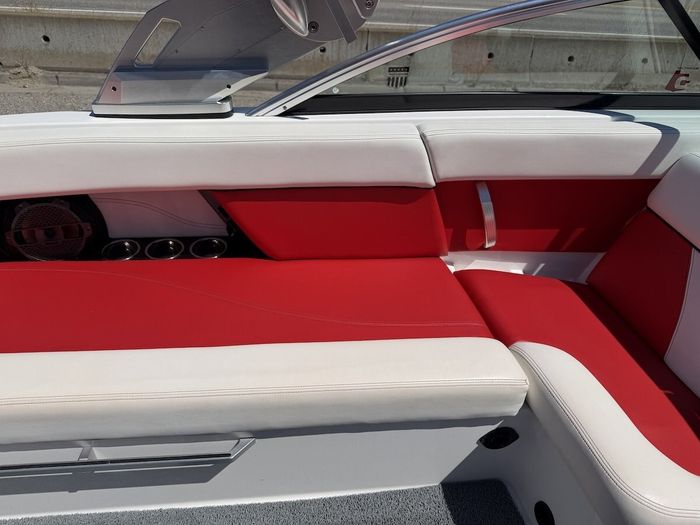 2019 MasterCraft XT23 Photo 14 sur 34