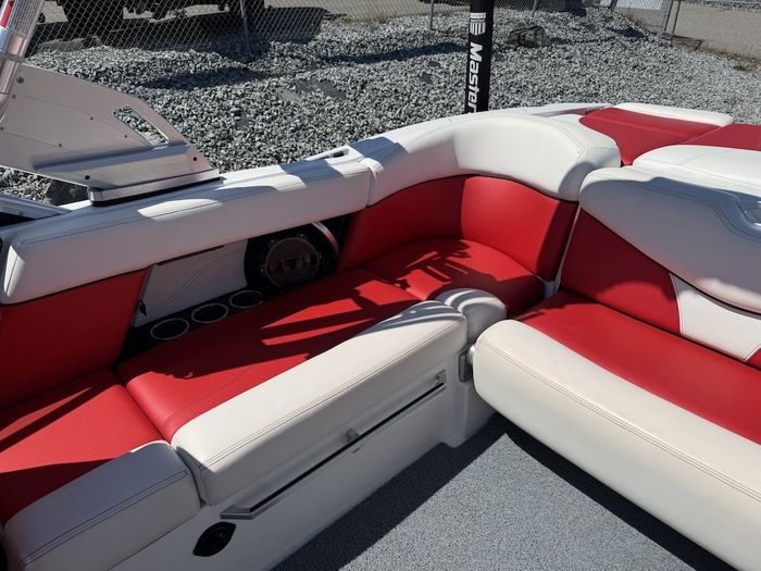 2019 MasterCraft XT23 Photo 18 sur 34