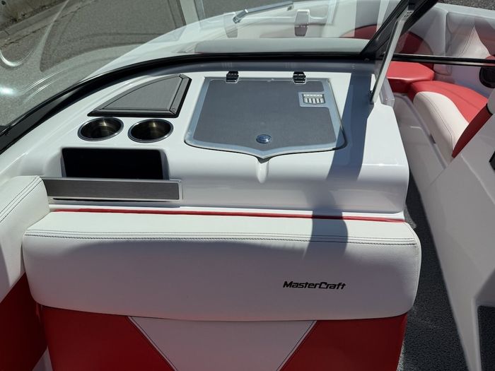 2019 MasterCraft XT23 Photo 24 sur 34