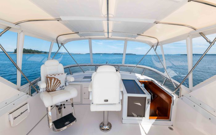 2001 Ocean Alexander 520 Pilothouse Photo 9 of 24
