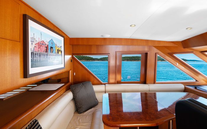 2001 Ocean Alexander 520 Pilothouse Photo 12 of 24