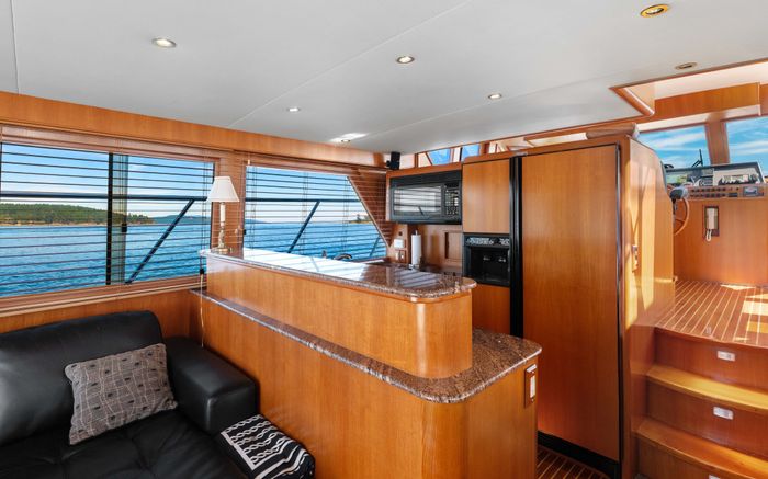 2001 Ocean Alexander 520 Pilothouse Photo 13 of 24
