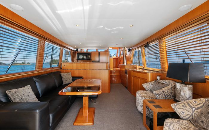 2001 Ocean Alexander 520 Pilothouse Photo 16 of 24