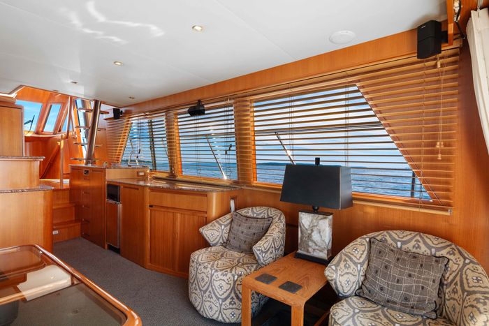 2001 Ocean Alexander 520 Pilothouse Photo 17 of 24