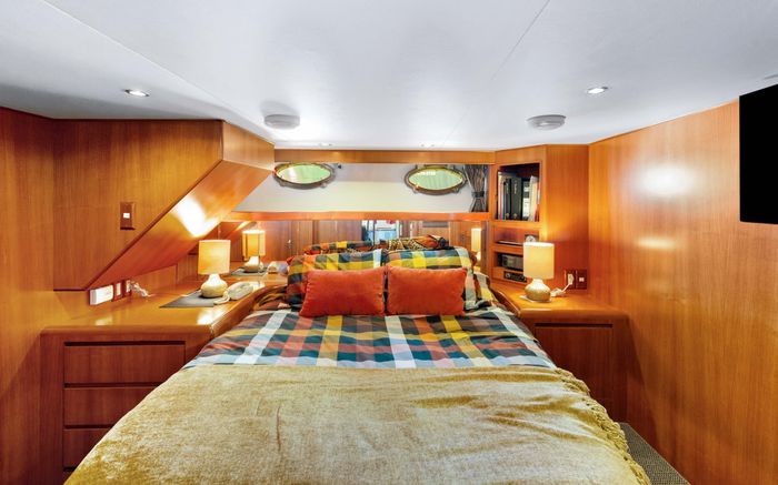 2001 Ocean Alexander 520 Pilothouse Photo 19 of 24