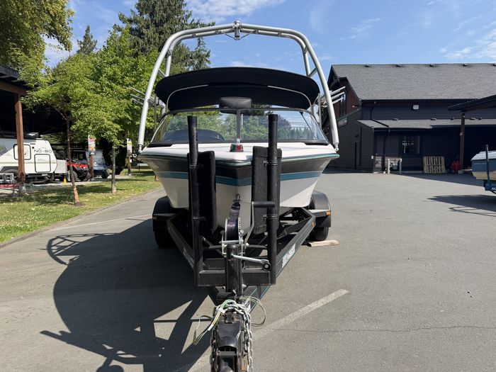 1995 Correct Craft Ski Nautique Photo 3 of 11