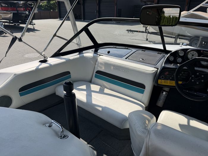 1995 Correct Craft Ski Nautique Photo 8 of 11