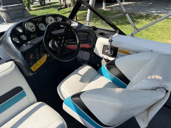 1995 Correct Craft Ski Nautique Photo 6 of 11