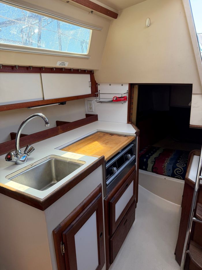 1990 Catalina 28 Photo 13 sur 16