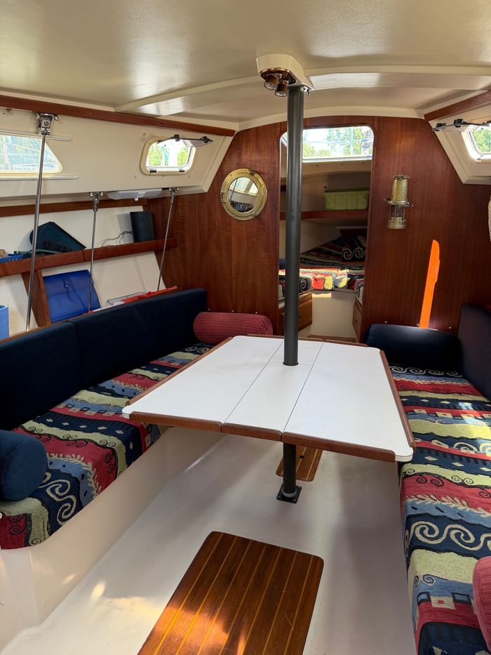 1990 Catalina 28 Photo 4 sur 16