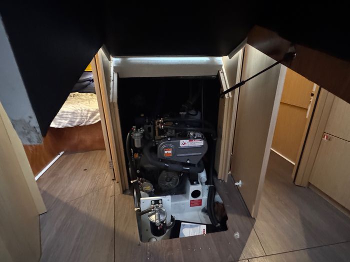 2019 Beneteau Oceanis 35.1 Photo 7 of 25