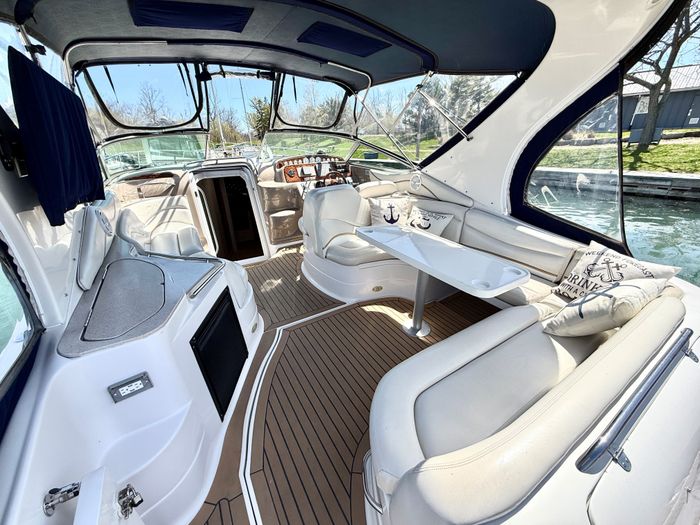 2005 Larson 370 Cabrio Photo 11 sur 64