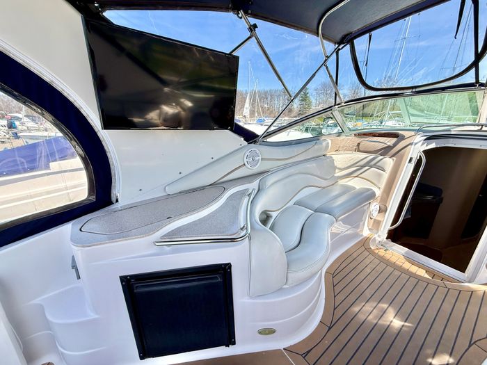 2005 Larson 370 Cabrio Photo 14 sur 64