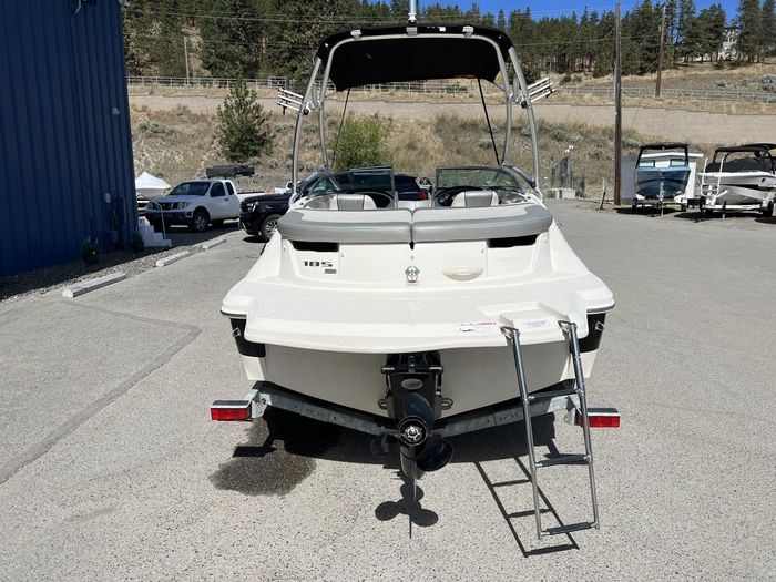 2010 Sea Ray 185 Sport Photo 13 of 33