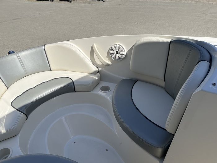2010 Sea Ray 185 Sport Photo 21 of 33