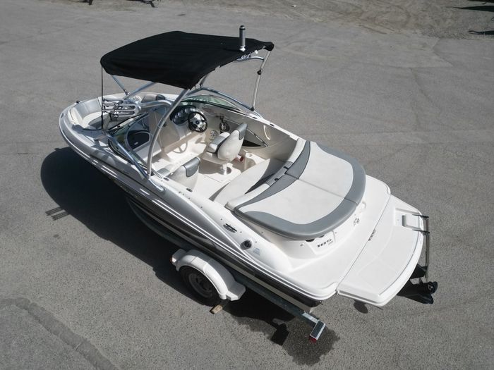 2010 Sea Ray 185 Sport Photo 10 of 33