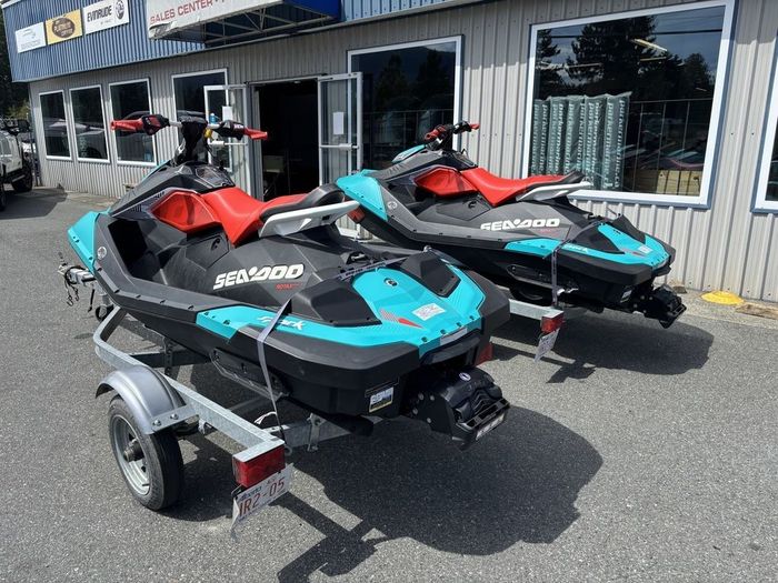 2017 Sea-Doo Trixx Photo 3 of 5