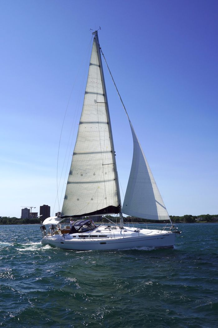 2007 Jeanneau Sun Odyssey 45 Photo 3 of 45