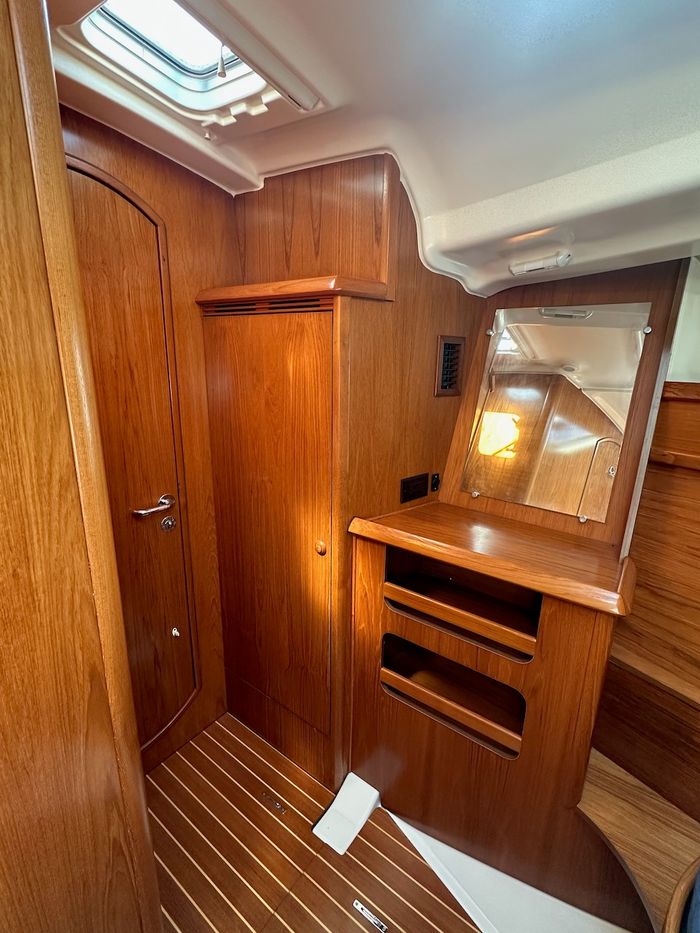 2007 Jeanneau Sun Odyssey 45 Photo 25 of 45