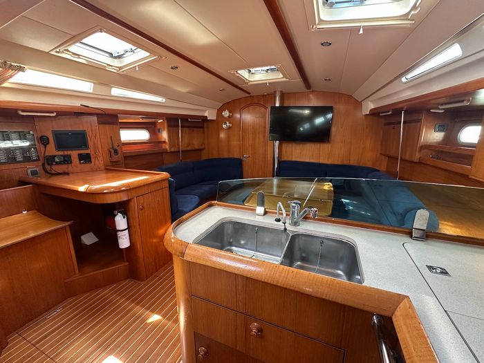 2007 Jeanneau Sun Odyssey 45 Photo 11 of 45