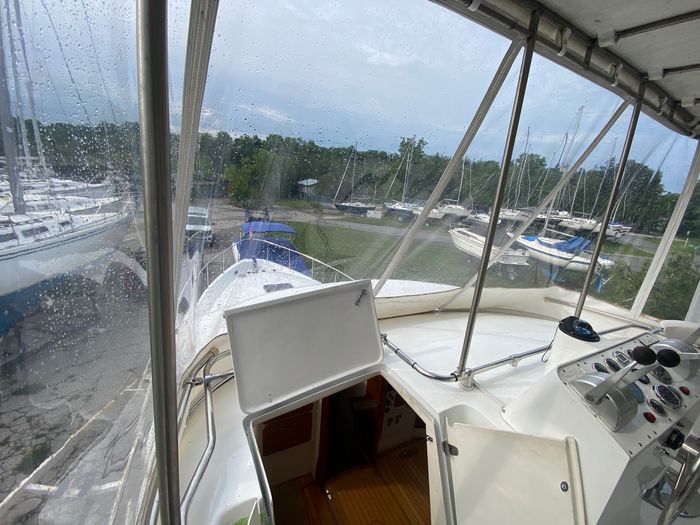 2012 Custom 390 Trawler Photo 16 of 31