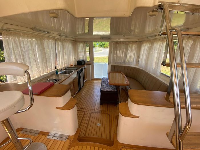 2012 Custom 390 Trawler Photo 24 of 31