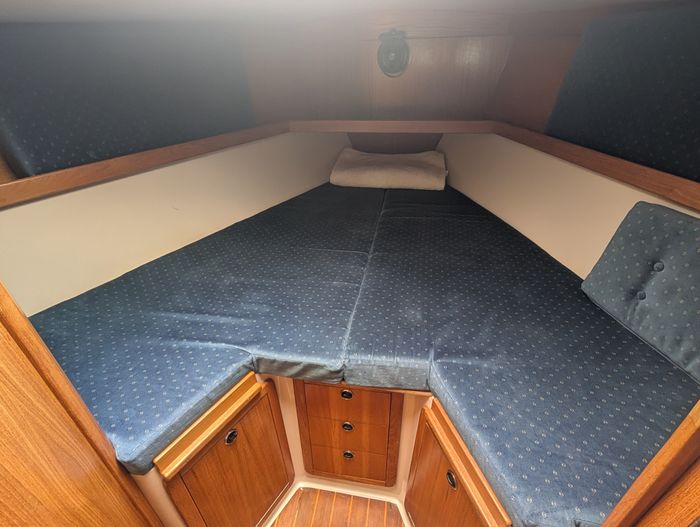 1999 Catalina 36 mk II Photo 24 of 40