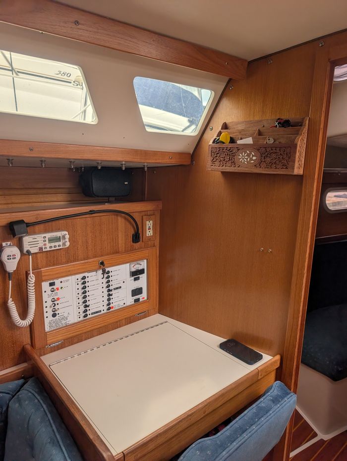 1999 Catalina 36 mk II Photo 26 of 40