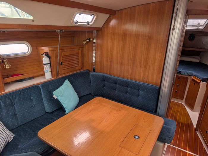1999 Catalina 36 mk II Photo 27 of 40