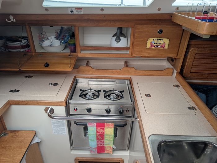 1999 Catalina 36 mk II Photo 28 of 40