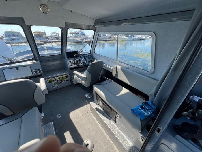 2021 KingFisher 2425 Escape HT Photo 8 of 25