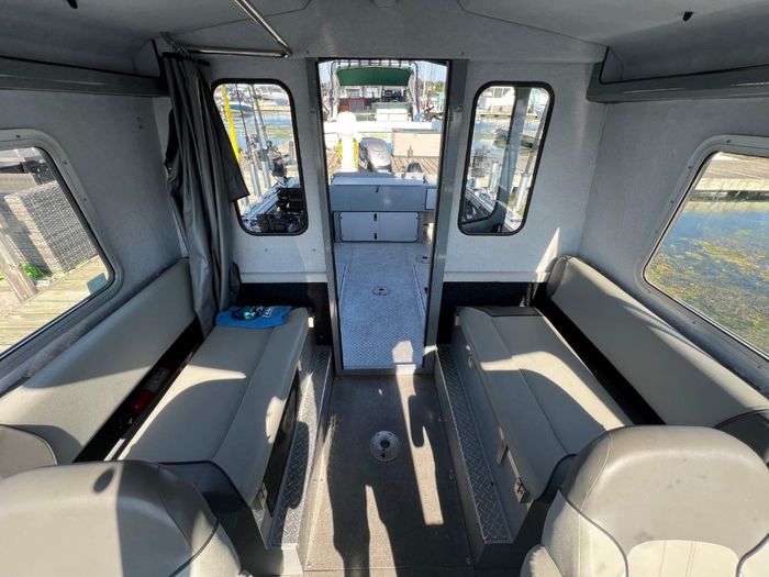 2021 KingFisher 2425 Escape HT Photo 13 of 25