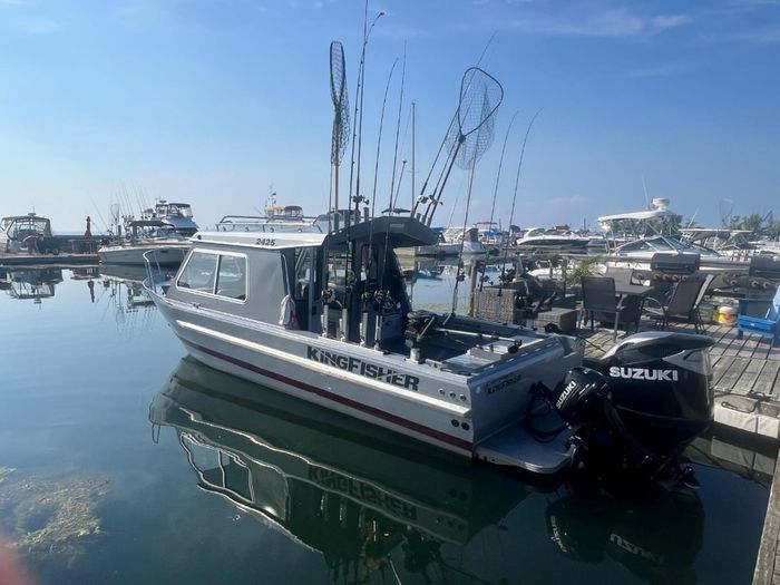 2021 KingFisher 2425 Escape HT Photo 15 of 25