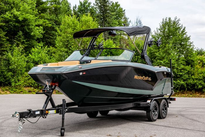 2027 Mastercraft NXT 22 Photo 2 of 50