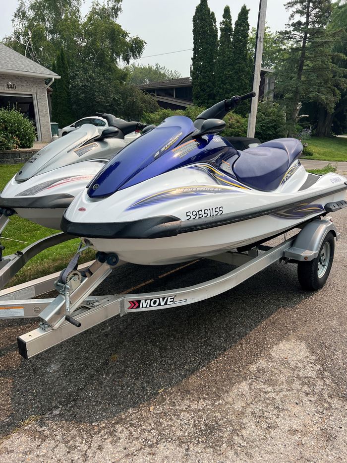 2004 Yamaha 2 x Waverunner Package with Aluminum Trailer Photo 1 of 18