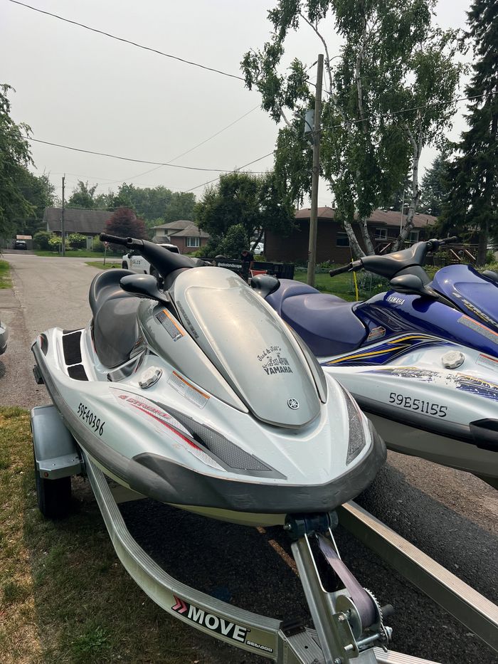 2004 Yamaha 2 x Waverunner Package with Aluminum Trailer Photo 8 of 18